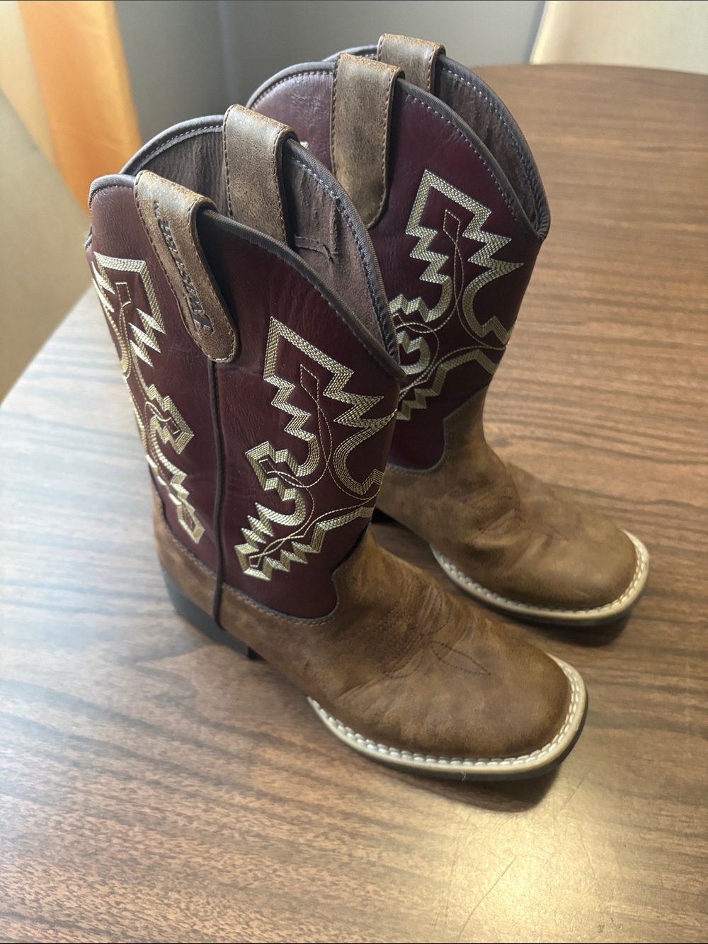 Twister Size 2 Blake Burgundy Brown Square Toe Cowboy Boots Leather